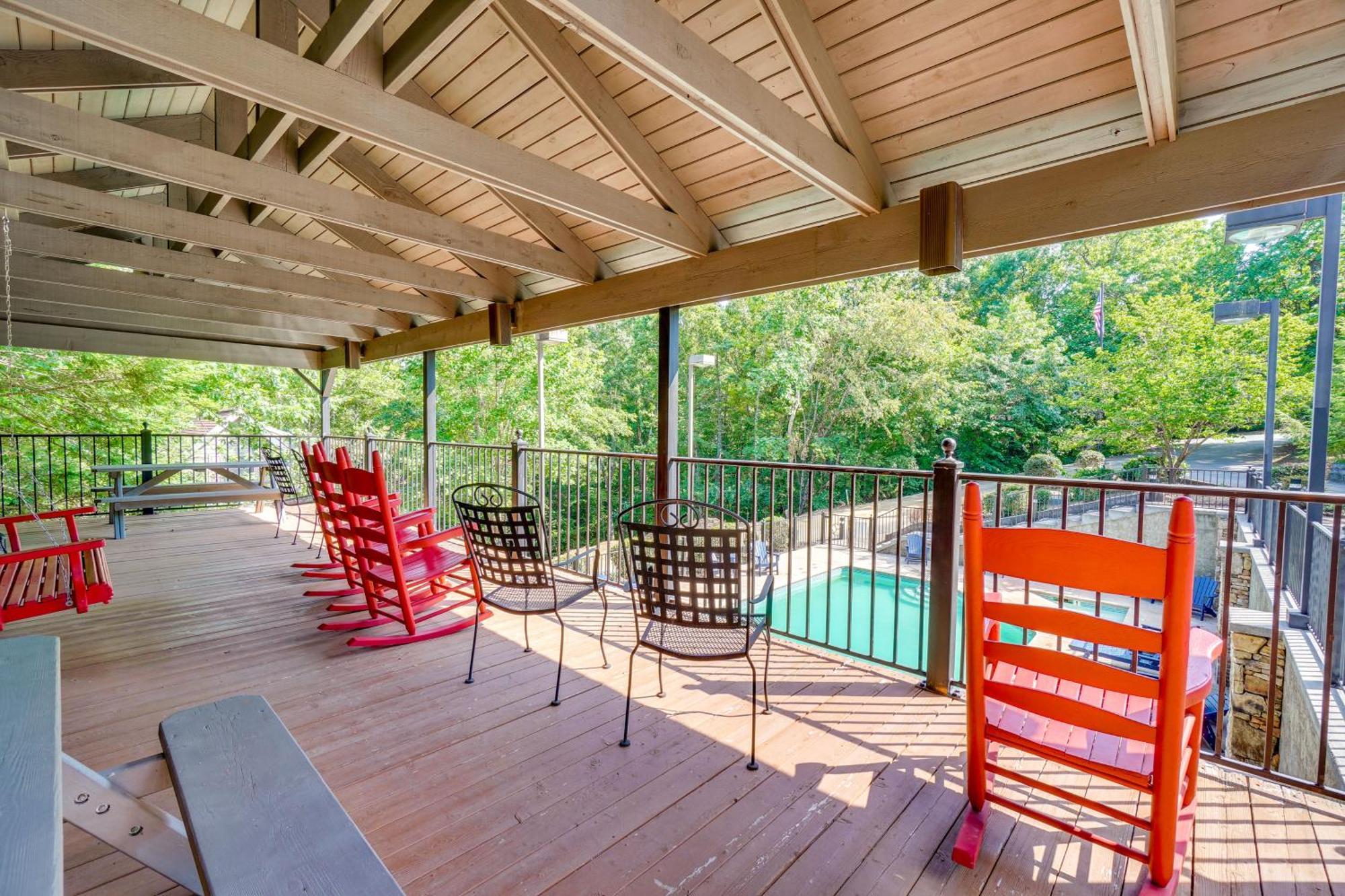 Smoky Mountain Cabin With Deck And Hot Tub! Pigeon Forge Esterno foto