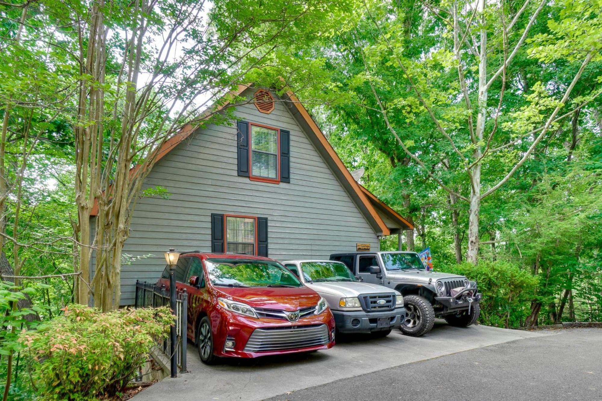 Smoky Mountain Cabin With Deck And Hot Tub! Pigeon Forge Esterno foto