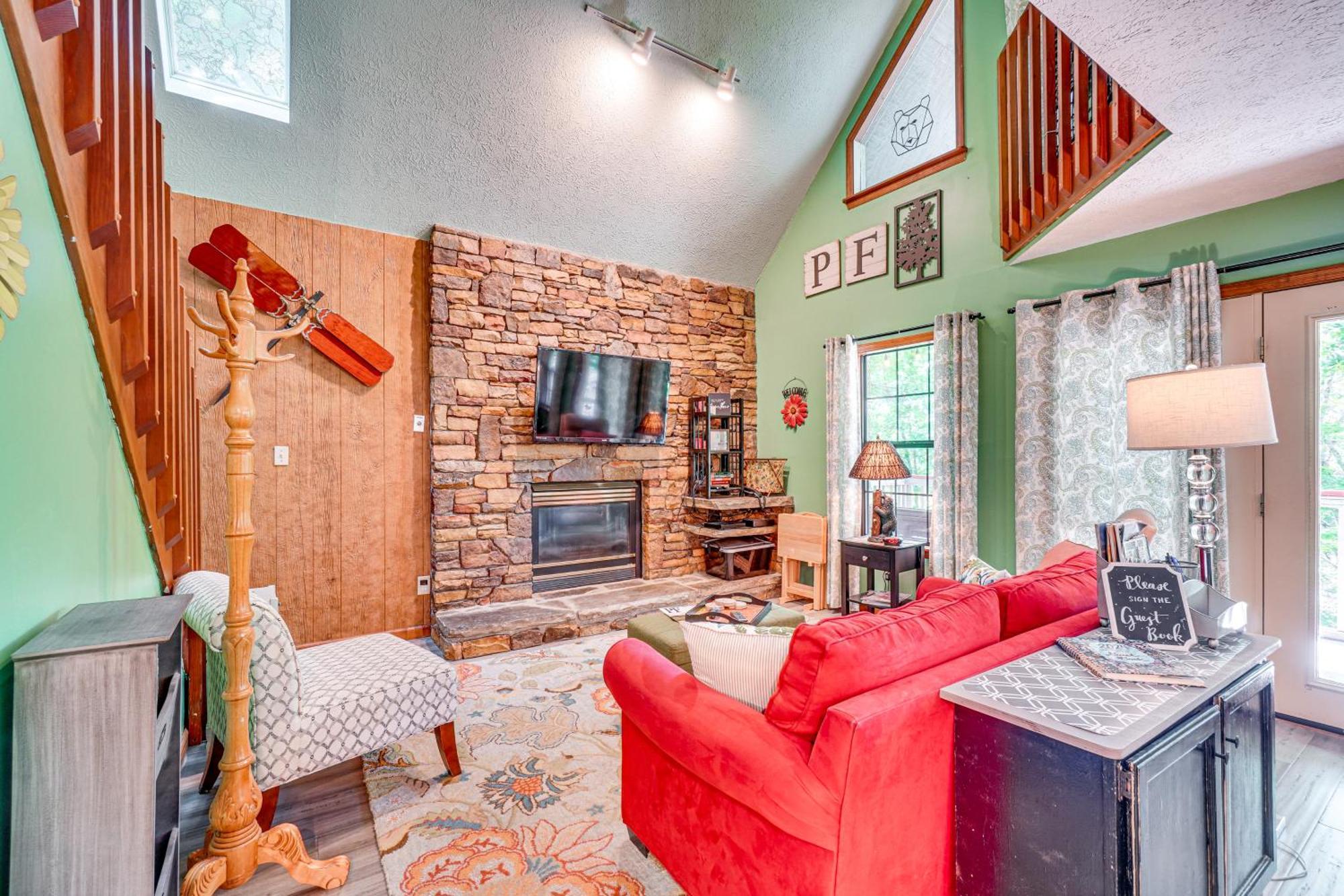Smoky Mountain Cabin With Deck And Hot Tub! Pigeon Forge Esterno foto